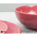 Reaktive glasierte Steinzeugdinner in Rose Red Set in Rose Red